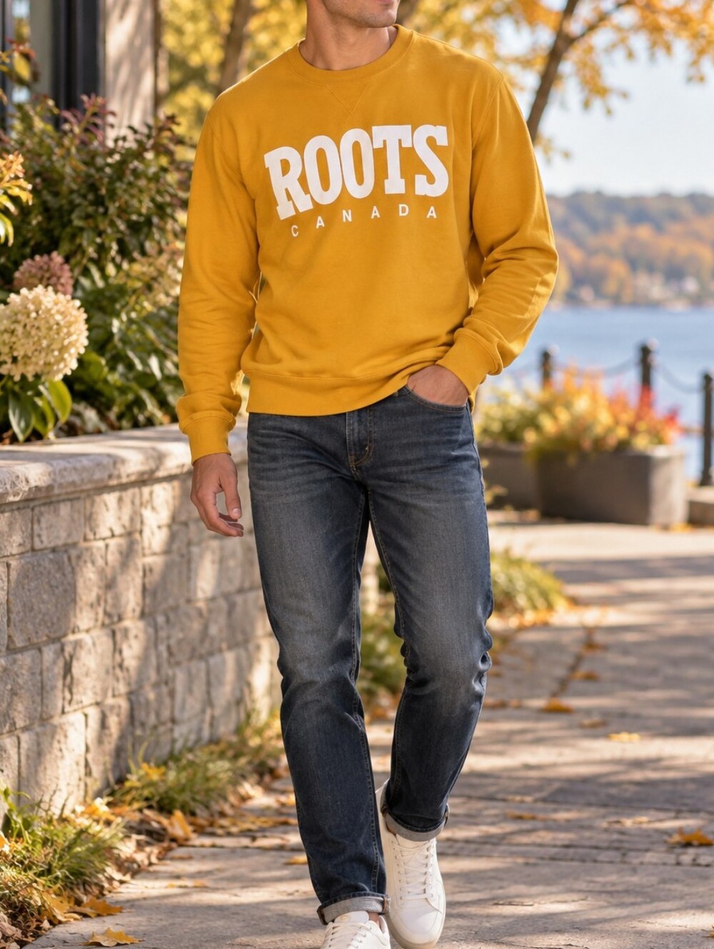 Roots Men’s Mustard Yellow Logo Crewneck Sweatshirt Cotton Blend Casual Heritage